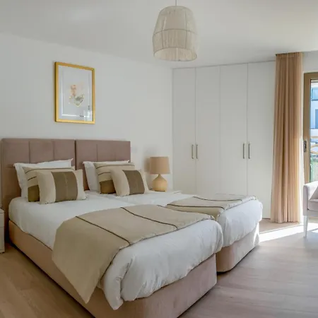 Lejlighed Bright & Stylish First Floor - 16l *