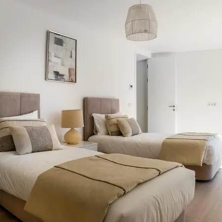 Lejlighed Bright & Stylish First Floor - 16l *